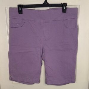 EUC Gloria Vanderbilt Lilac Women's Bermuda Shorts